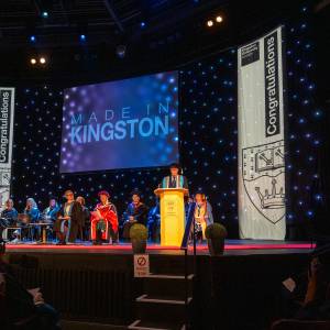 鶹ɫƬ graduation ceremonies celebrate new graduates and distinguished honorary degree recipients