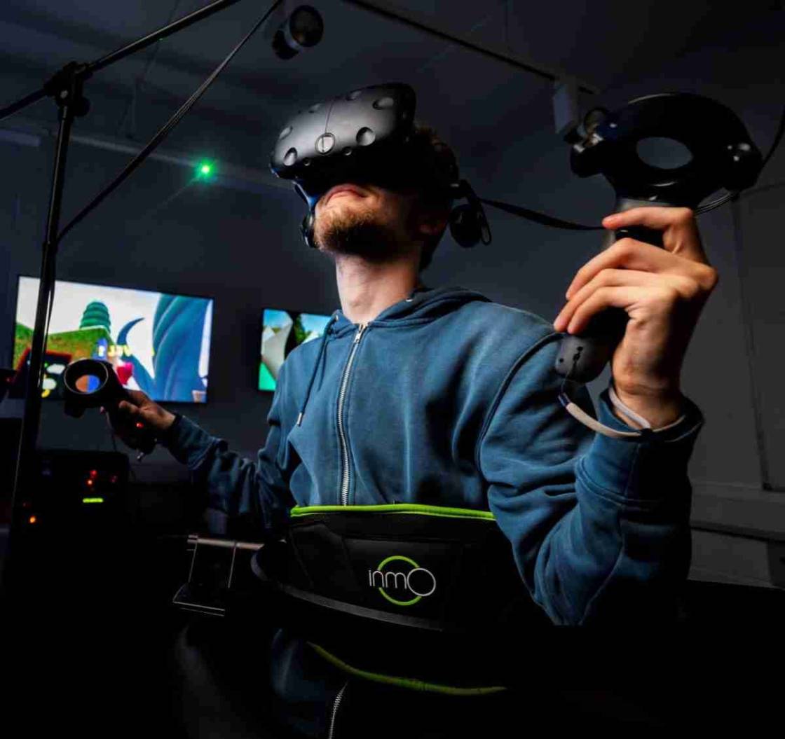 student with virtual headset on