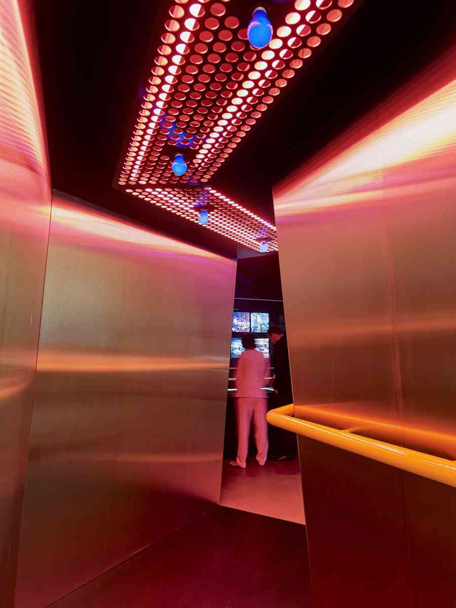 The entrance to Night Fever at Vitra Design Museum, inspired by Superstudio's Mach 2 nightclub, Florence, 1967. Exhibition design by Konstantin Grcic. - Photo Mark Niedermann, 2018.