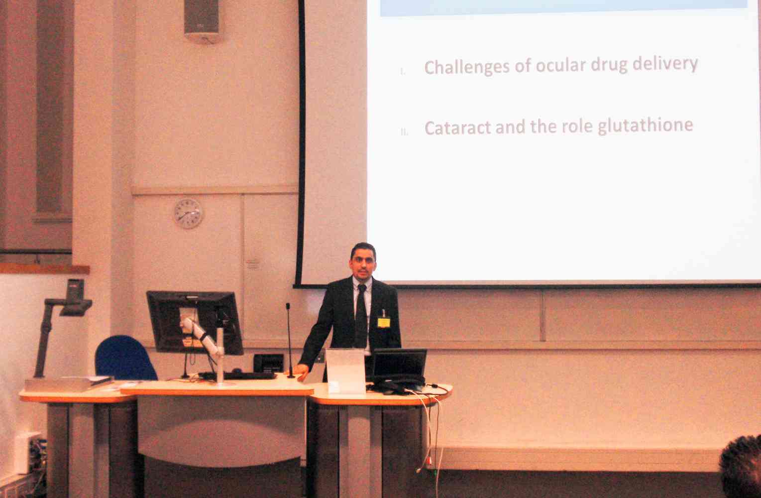 Dr Al-Kinani presenting his talk regarding delivery of antioxidants to the eye for cataract prophylaxis - The American Association of Pharmaceutical Scientists (AAPS) UK chapter