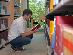 Applications open for AHRC doctoral studentships 2014/15
