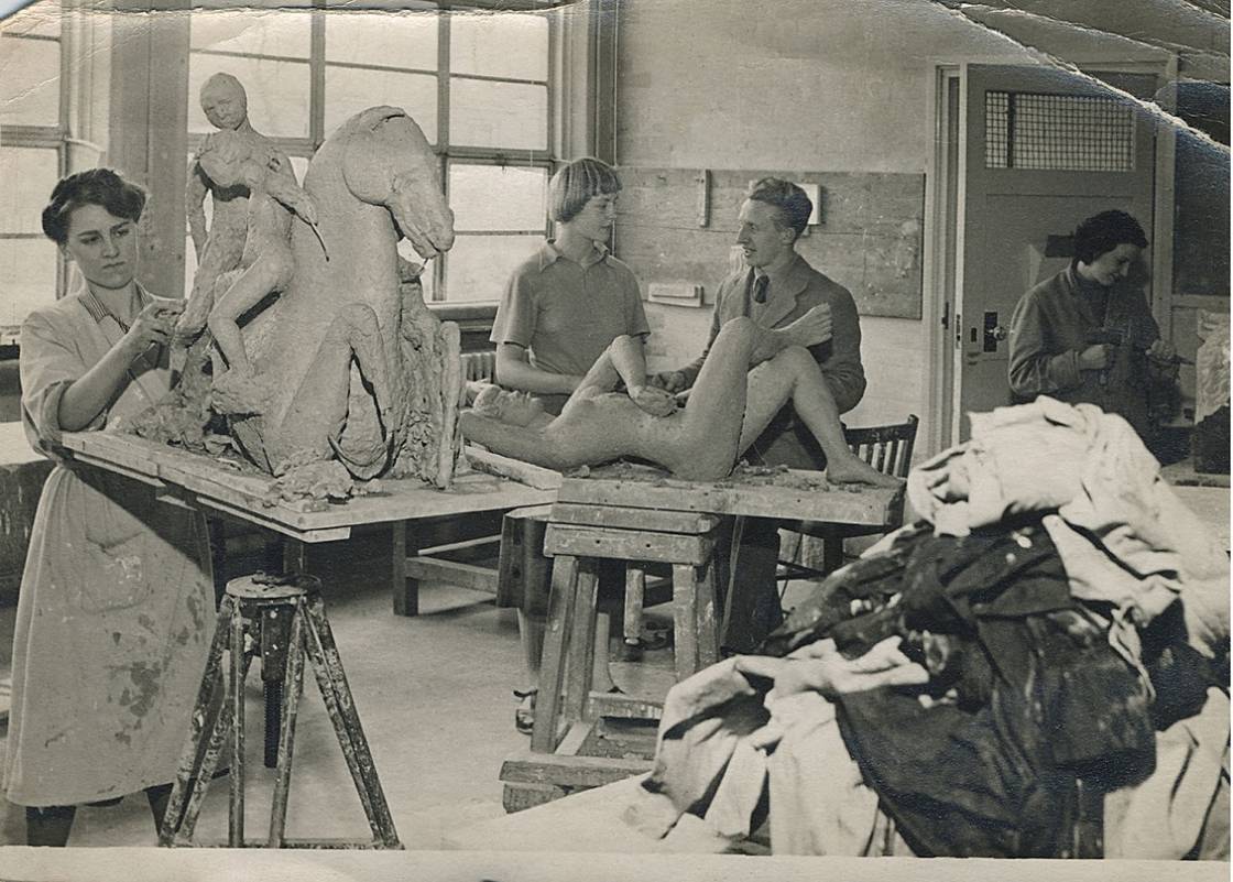 Black and white photo of sculpture studios at Kingston School of Art in 1948.