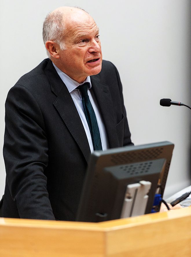 Picture of Lord Neuberger, President of the UK Supreme Court, at 50th anniversary of the Kingston Law School lecture