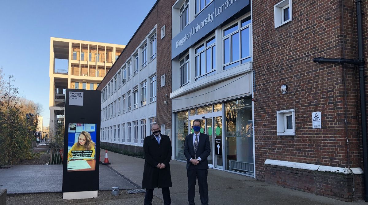 Liberal Democrat leader Sir Ed Davey commends Kingston University's coronavirus testing and vaccination centres for being first class facilities 