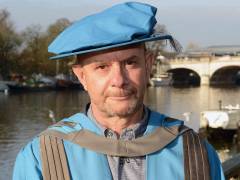 Kingston University names best-selling author and Oscar-nominated screenwriter Nick Hornby Honorary Doctor of Arts