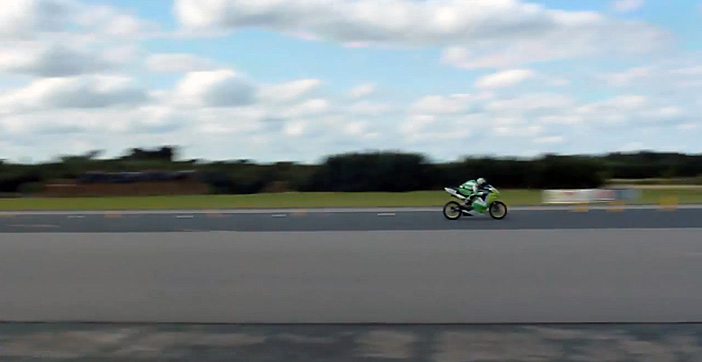Kingston University's electric bike has broken the United Kingstom land speed record after clocking up 160mph at the Elvington Airfield.