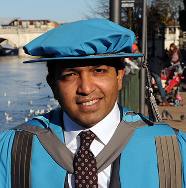 Ratheesan Yoganathan graduated from Kingston University in 1999.