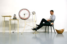 The un-knitting machine is based on pedal power and built around an old bicycle frame. 